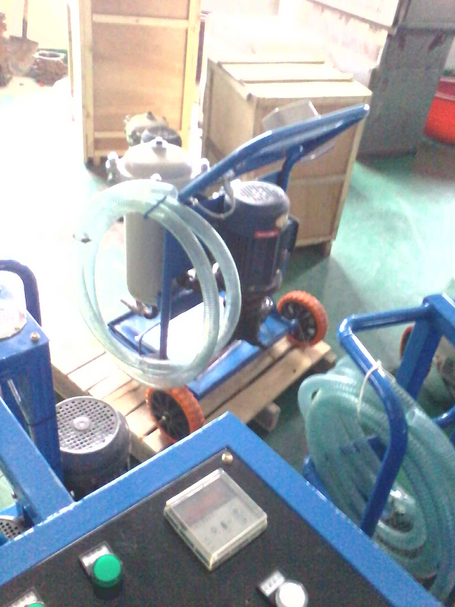 LUCA-100×3移動(dòng)式手推濾油車(chē)高精度過(guò)濾器替代濾芯